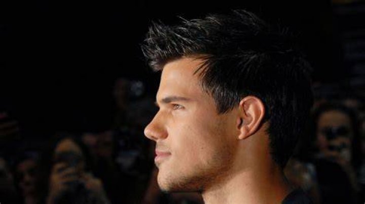 Taylor Lautner Profile Images — The Movie Database (TMDB)