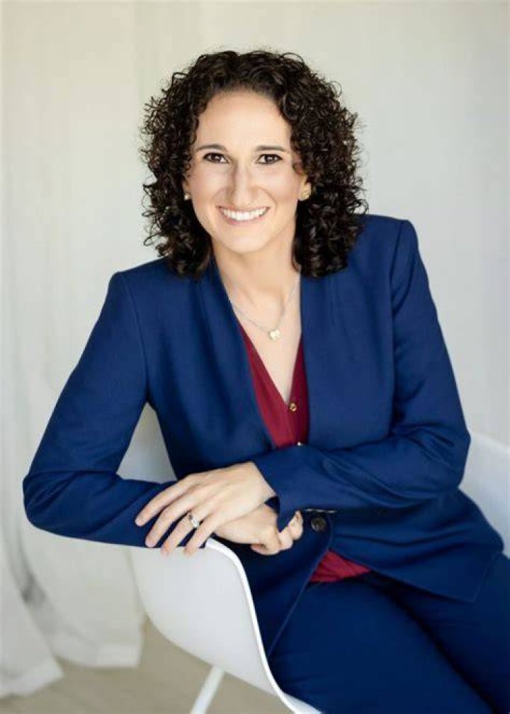 The Unparalleled Diane Couri: A Journalistic Icon
