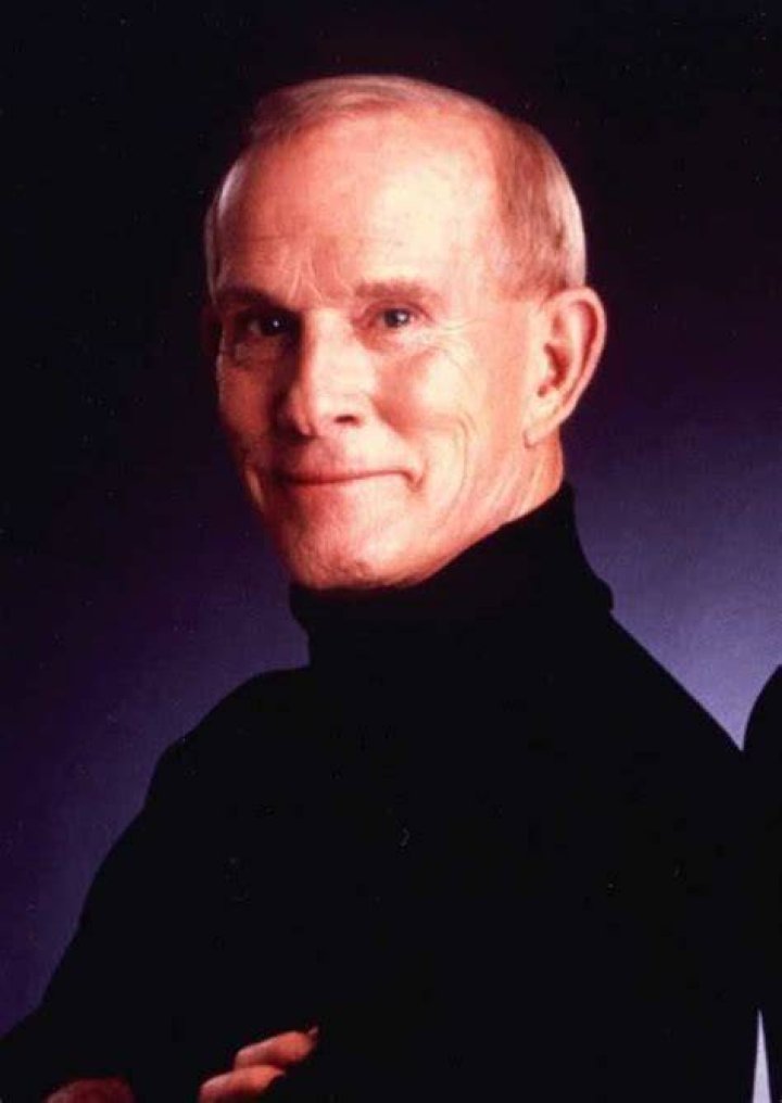 Tom Smothers Alchetron, The Free Social Encyclopedia
