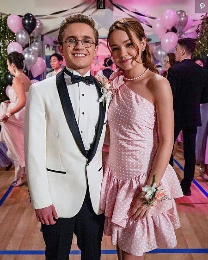 Unveiling Sean Giambrone's Relationship Status: Is Sean Giambrone Married?