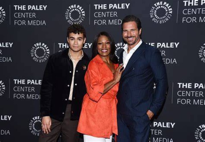 Unveiling The Charisma Of Ed Quinn: A Journey Through His Life And Career