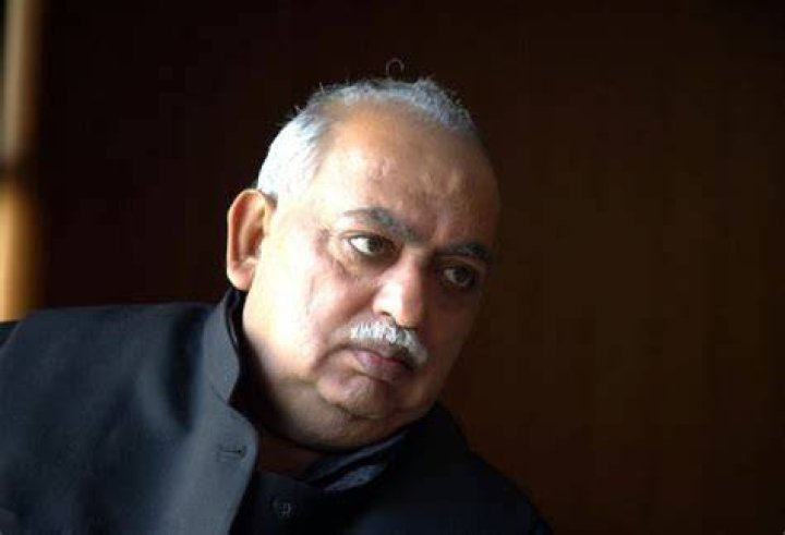 Urdu poet Munawwar Rana put on ventilator; docs say infection has