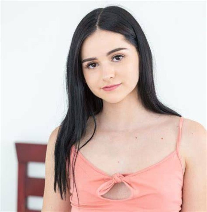 Violet Rain Bio, Wiki, Height, Weight, Age, Death, Measurements, Net