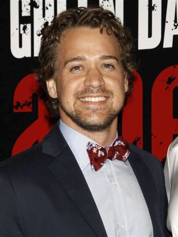Wallpaper Sea t.r. knight wallpaper hd