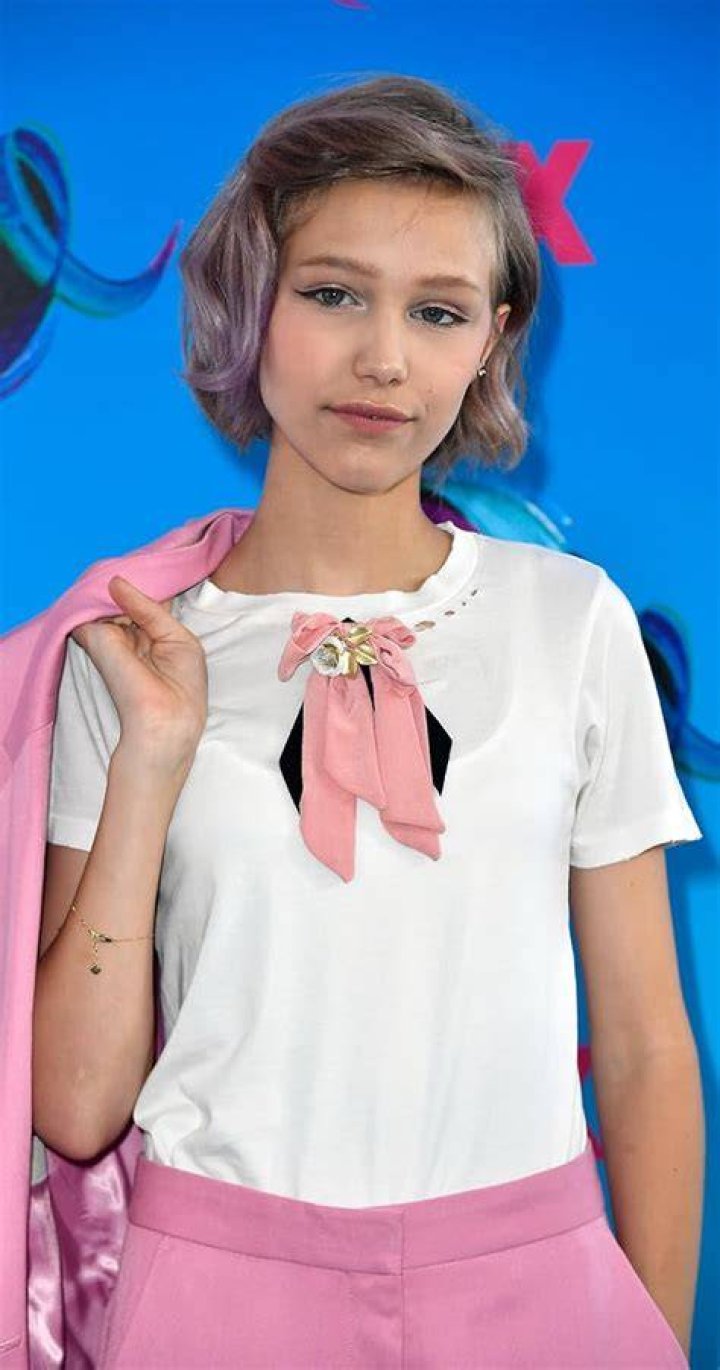 Watch Grace VanderWaal's Charming New 'Beautiful Thing' Lyric Video