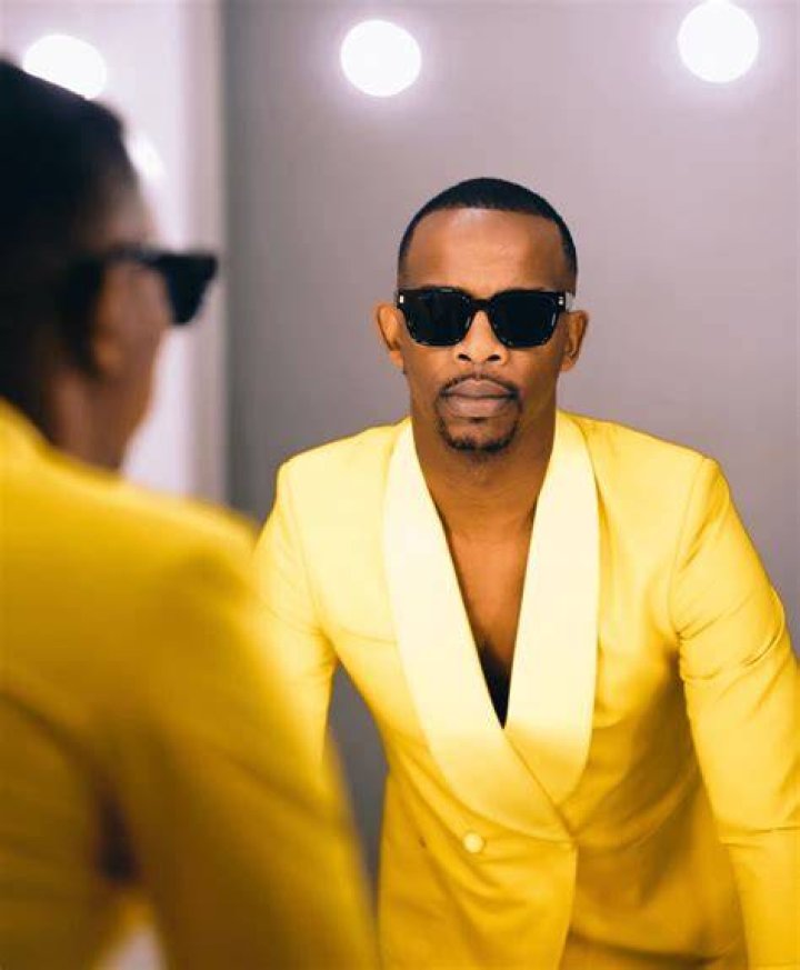 Watch Zakes Bantwini Shares Video From His Dad&rsquo;s Funeral On Father&rsquo;s
