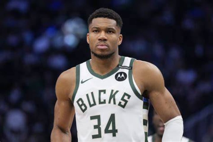 Who are Giannis Antetokounmpo's brothers?