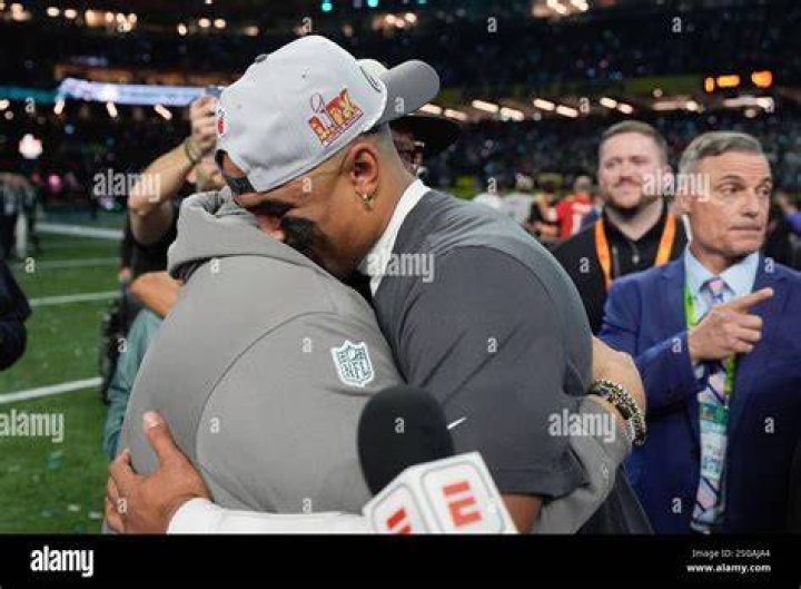 Who is Averion Hurts , Father of Jalen Hurts ? SARKARI LIBRARY