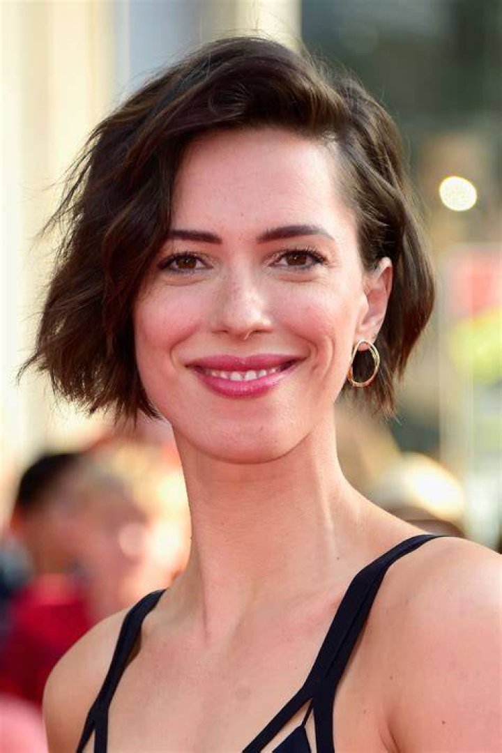 Who is Canadian Actress Rebecca Dalton? Her Age, Height & More