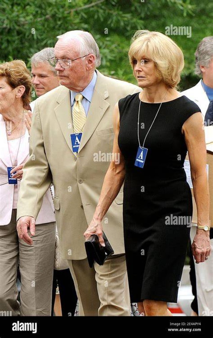 Who is Carol Held Knight Neil Armstrong&rsquo;s Wife and Where is She Now