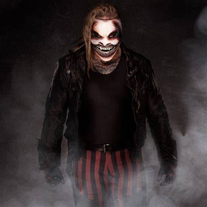 WWE The Fiend Bray Wyatt Lantern Replica WWE The Fiend Bray Wyatt Lantern Replica