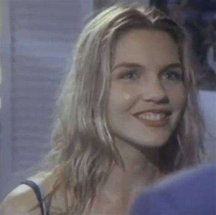 Young Rhea r/Rhea_Seehorn