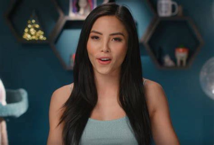 Youtuber Anna Akana Came Out After Lesbian Threesome Free Download