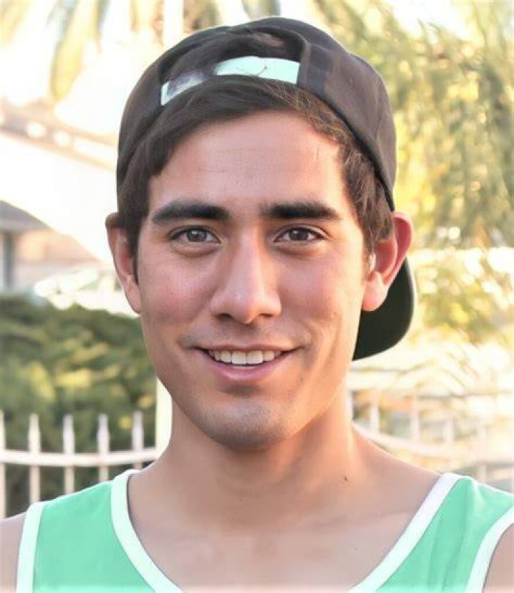 Zach King Height, Age, Wife, Parents, Family, Biography & More BigstarBio