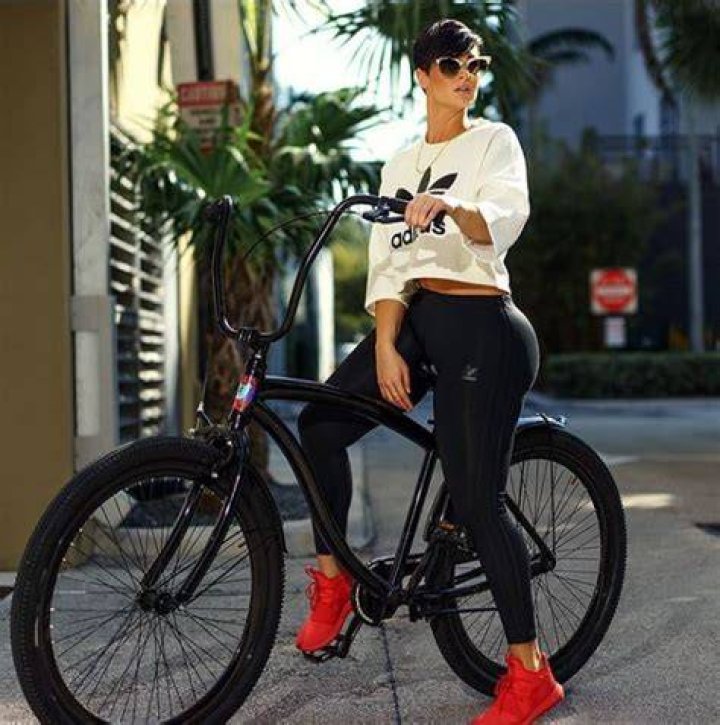 Zahra Elise Salary, Net worth, Bio, Ethnicity, Age Networth and Salary